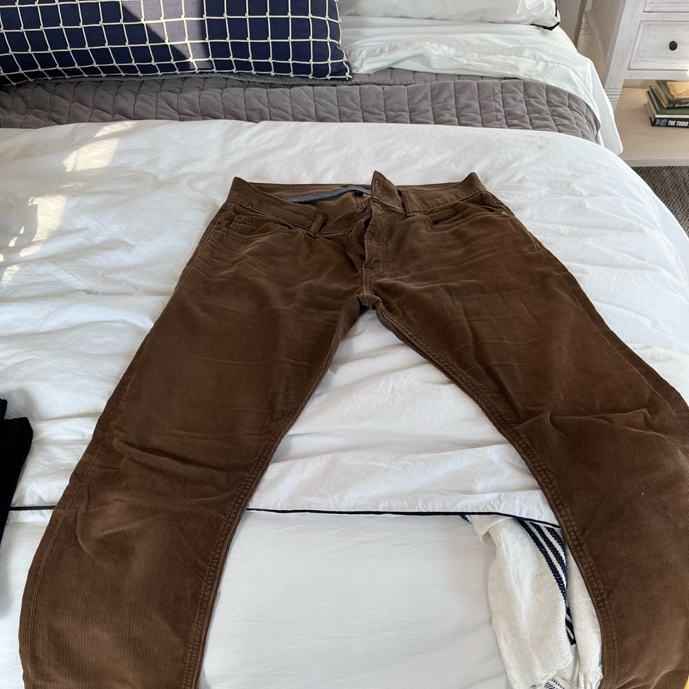 Banana Republic corduroy men’s pants. Size 33/34